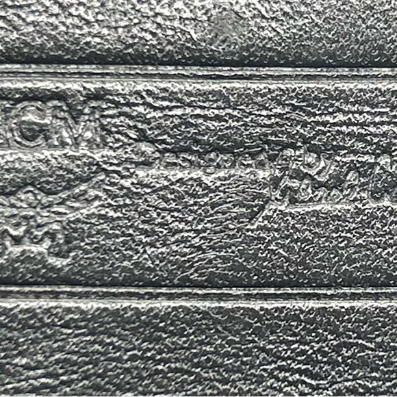 MCM VISETOS tri fold canvas long wallet black. - Picture 6 of 12